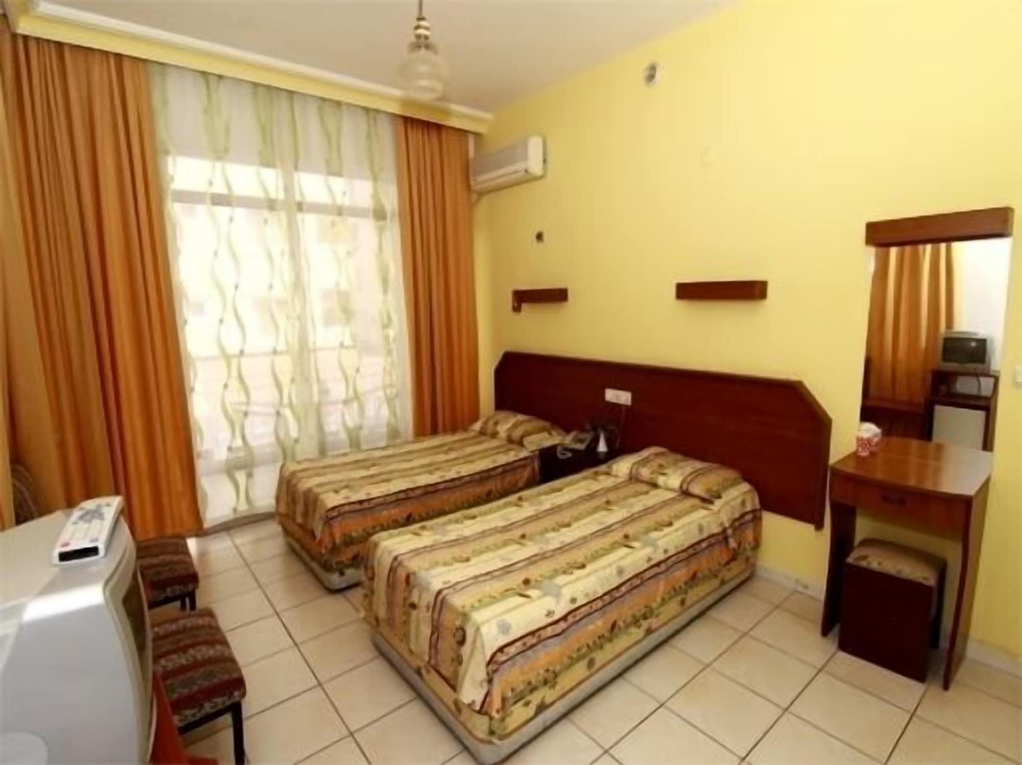 Kleopatra Develi Hotel Alanya Bagian luar foto