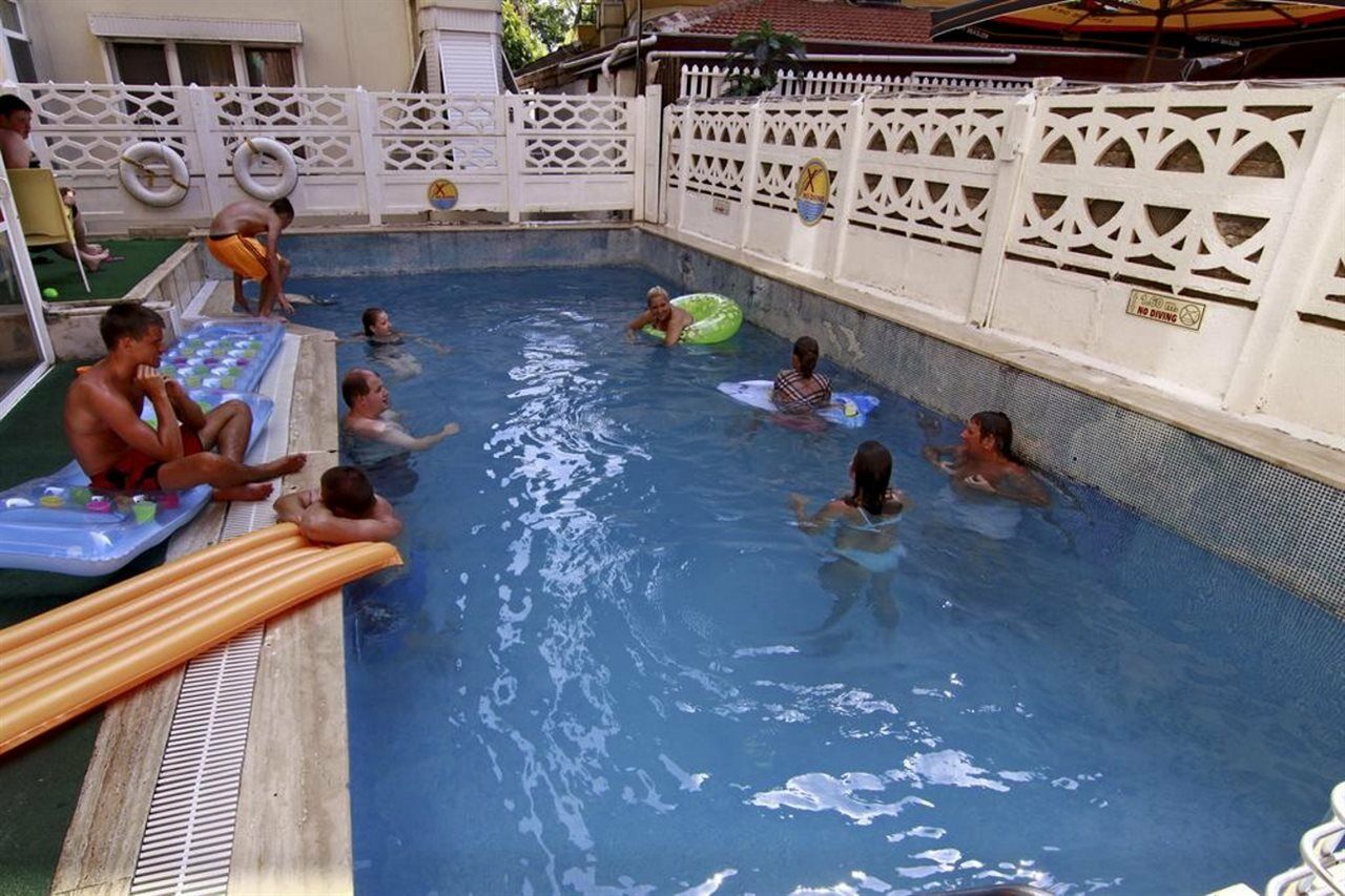 Kleopatra Develi Hotel Alanya Bagian luar foto